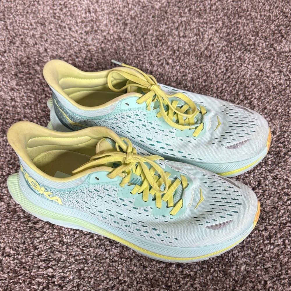 Hoka Women's Kawana